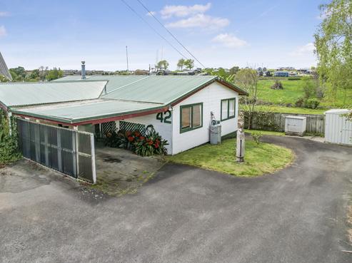 42 Acacia Crescent, Glenview
