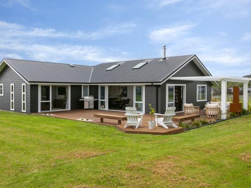 6 Kahikatea Drive, Kinloch