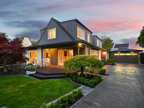 8 Chevron Place, Ilam