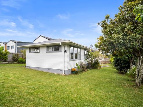22 Tara Road, Henderson
