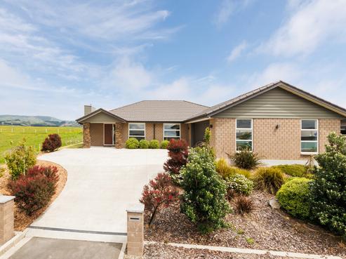 206 Pacific Drive, Fitzherbert
