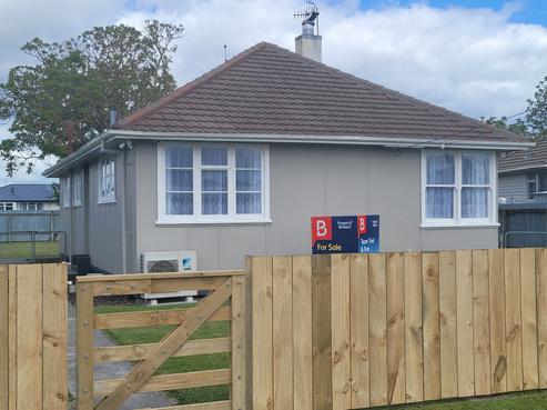 404 Montgomery Street, Raureka