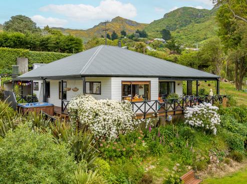 125 Main Road, Governors Bay