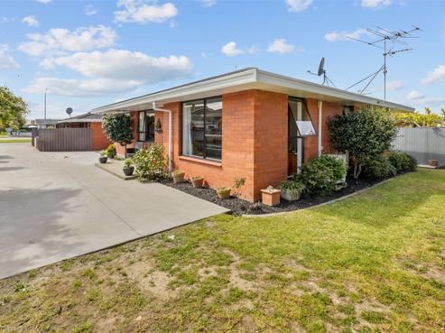2/151 Northcote Road, Northcote