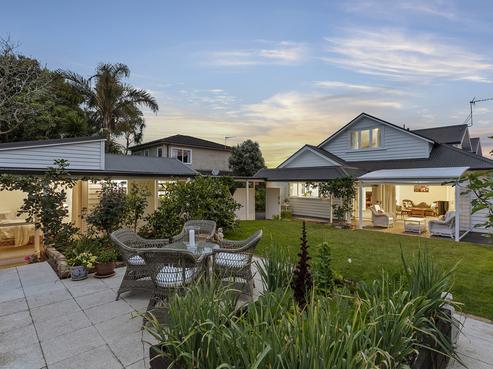 1 Fairholme Avenue, Epsom