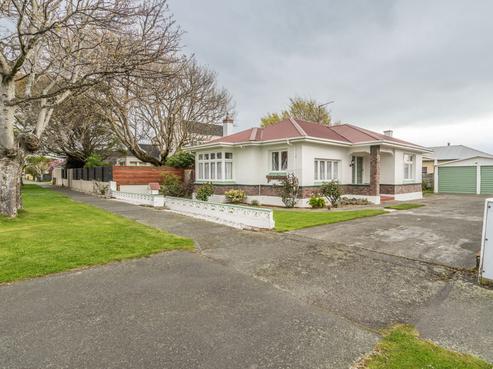 66 Thomson Street, Avenal