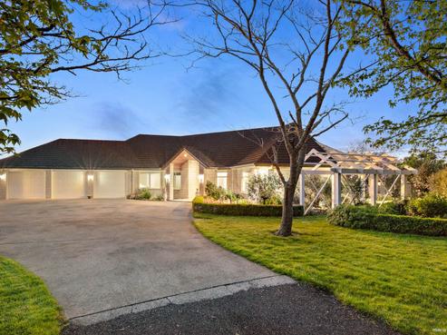 1242 Great South Road, Runciman