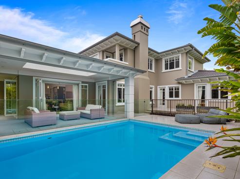 31 Oak Manor Drive, Albany