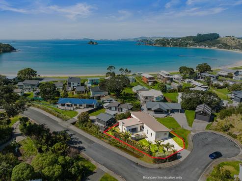 15 Motutara Road, Oakura Coast