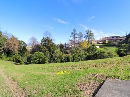 124 Korokoro Crescent, Thames