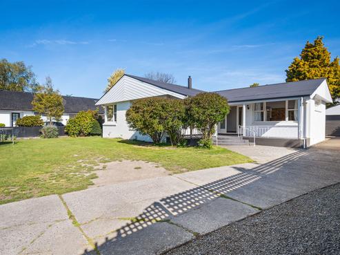 122 Glandovey Road, Strowan