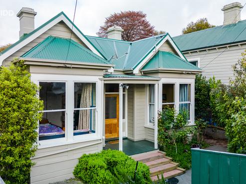 42 Pacific Street, Roslyn
