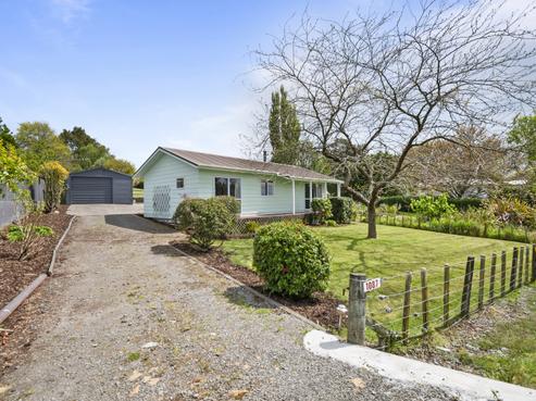1087 Halcombe Road, Halcombe
