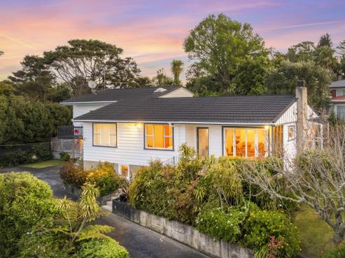 110 Takahe Road, Titirangi