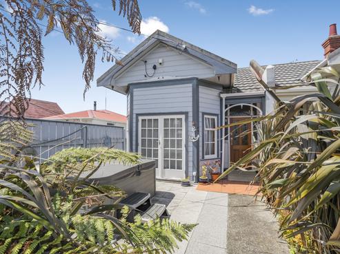 86 Cuba Street, Petone