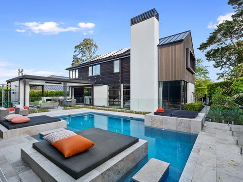 19 Kingfisher Grove, Greenhithe