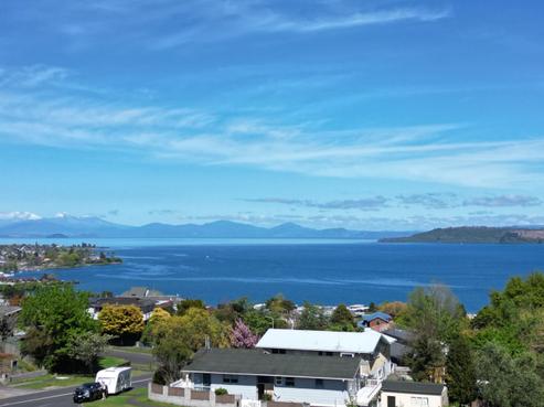 54 Birch Street, Hilltop