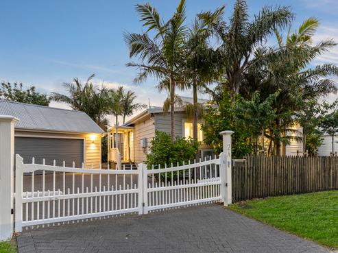 2A John Bracken Way, Beach Haven