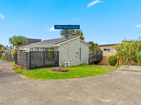 1/307A Wairau Road, Totara Vale