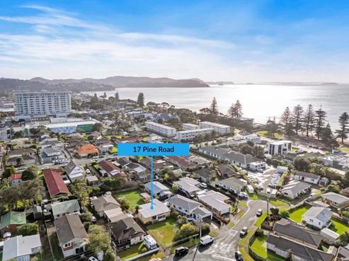 17 Pine Road, Orewa
