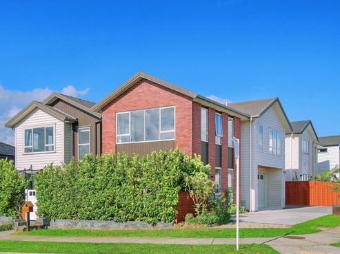 16 Cloonlyon Drive, Flat Bush