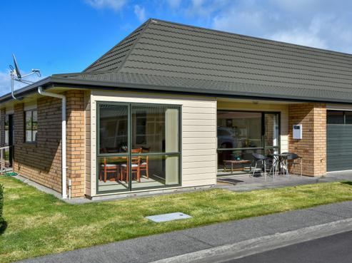 47/55 Armstrong Avenue, Carterton