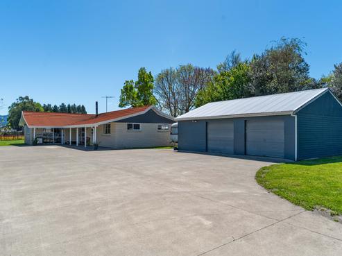 476 High Street South, Carterton