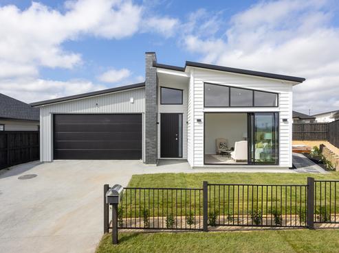 11 Papakiri Road, Wainui