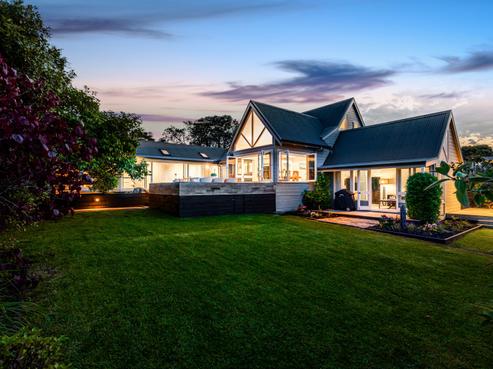 12 Wairere Road, Torbay