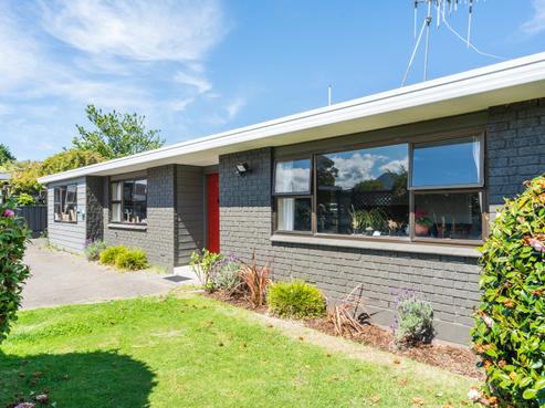 2/7 Kathleen Place, Rainbow Point