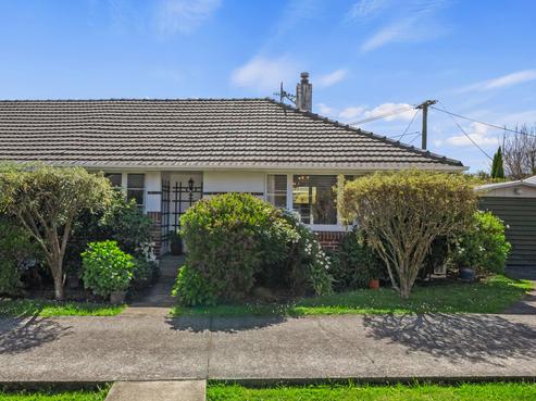 2/39 Kiln Street, Silverstream