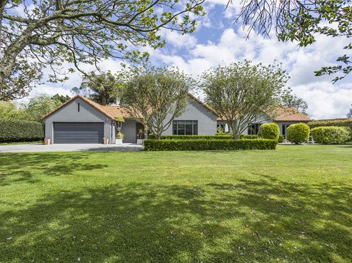 196 Athlone Drive, Cambridge