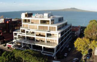 Large office floor plate with stunning views