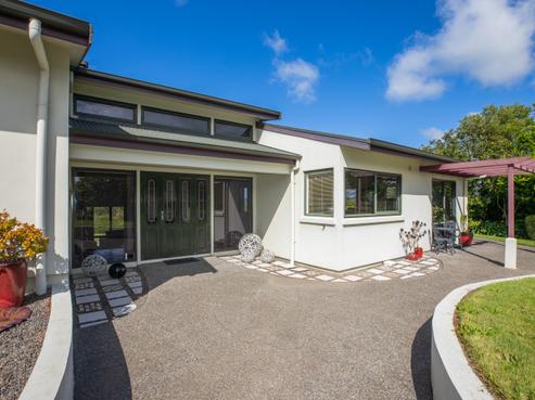 15 Stonebridge Estate, Temple View