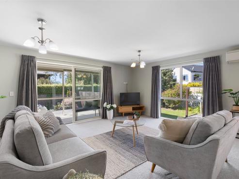 5B Soleares Avenue, Mount Pleasant