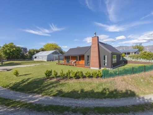 44 Noema Terrace, Lake Hawea