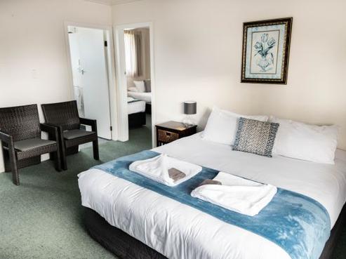 32 The Esplanade, Westport