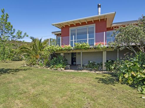 66 Parapara Beach Road, Parapara