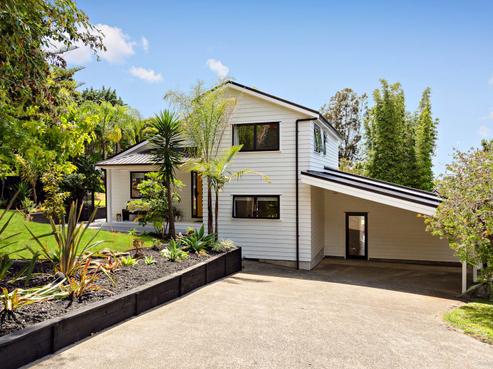 687A East Coast Road, Browns Bay