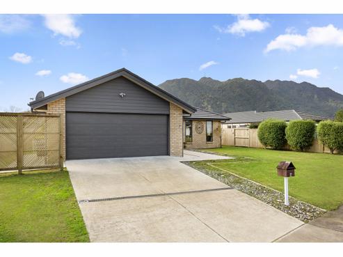 8 Sundale Drive, Te Aroha