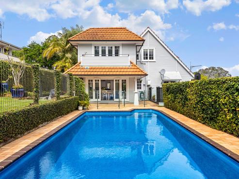 14 Bingley Avenue, Epsom