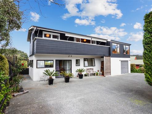 11 Okiato Road, Russell