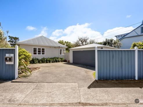 89 Kings Crescent, Central Hutt