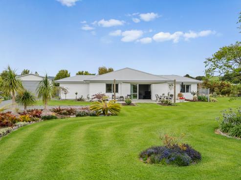 39 Tiria Lane, Waipu