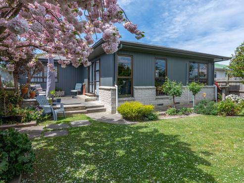 110 Riverbend Road, Maraenui