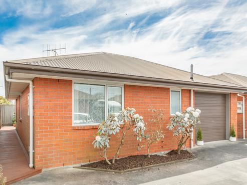 2/98 Derby Street, Westport