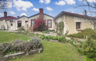 Great Lifestyle - Home, B&B, Shop & Post Contract