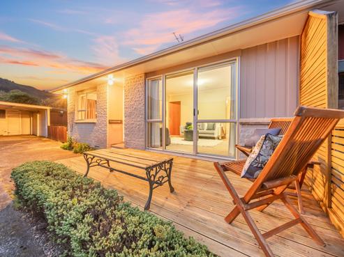 9B Haylock Grove, Totara Park