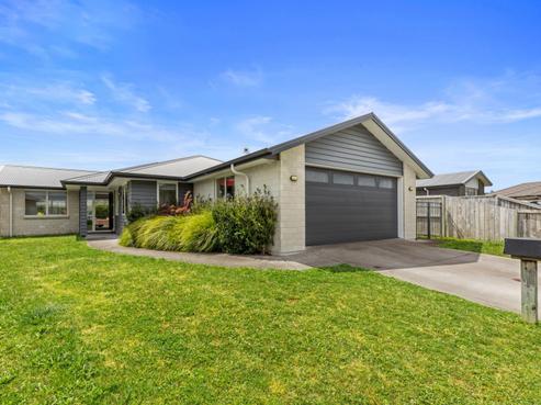 110 Puhirake Crescent, Pyes Pa