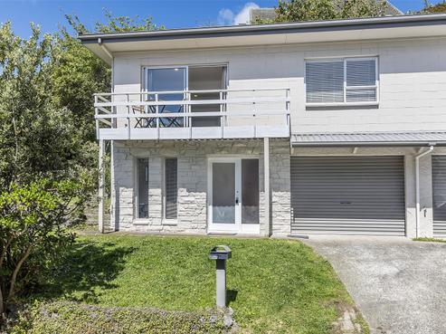 1A Sandhurst Way, Crofton Downs